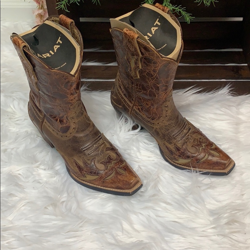 Ariat women’s ankle boot